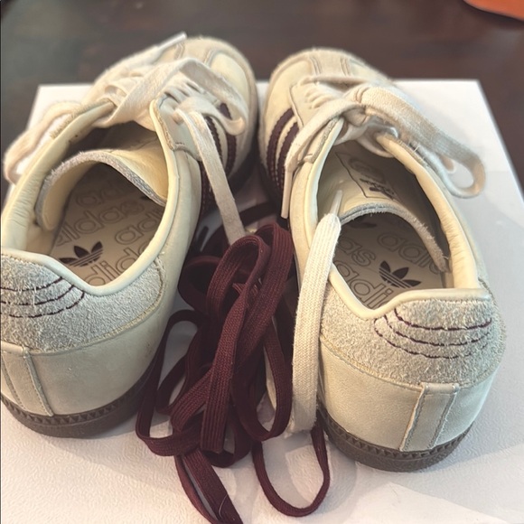 Adidas Off-White and Maroon Samba Sneakers - Picture 3 of 6